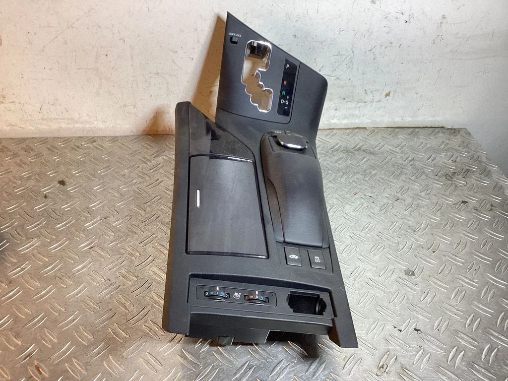 Center console control module – Lexus RX III (2008-2015)