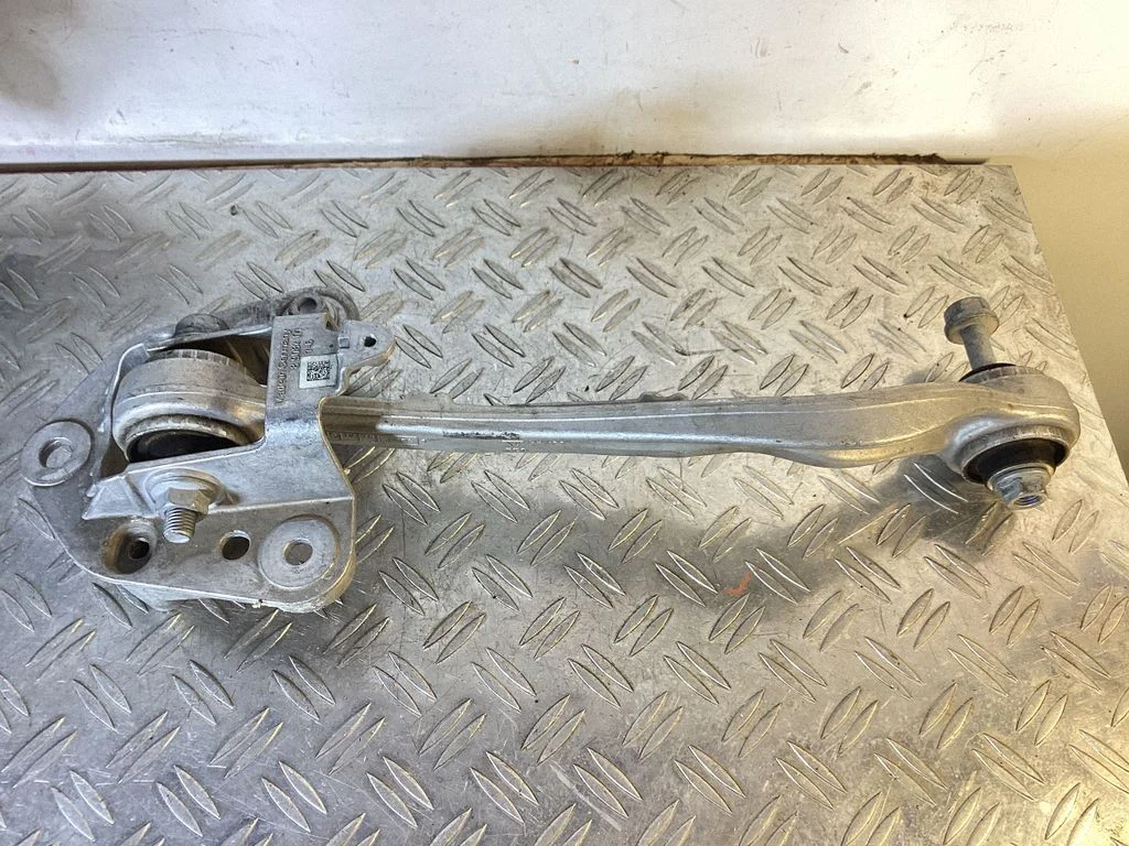 Stub axle – Porsche 911 991 (2011-2019)