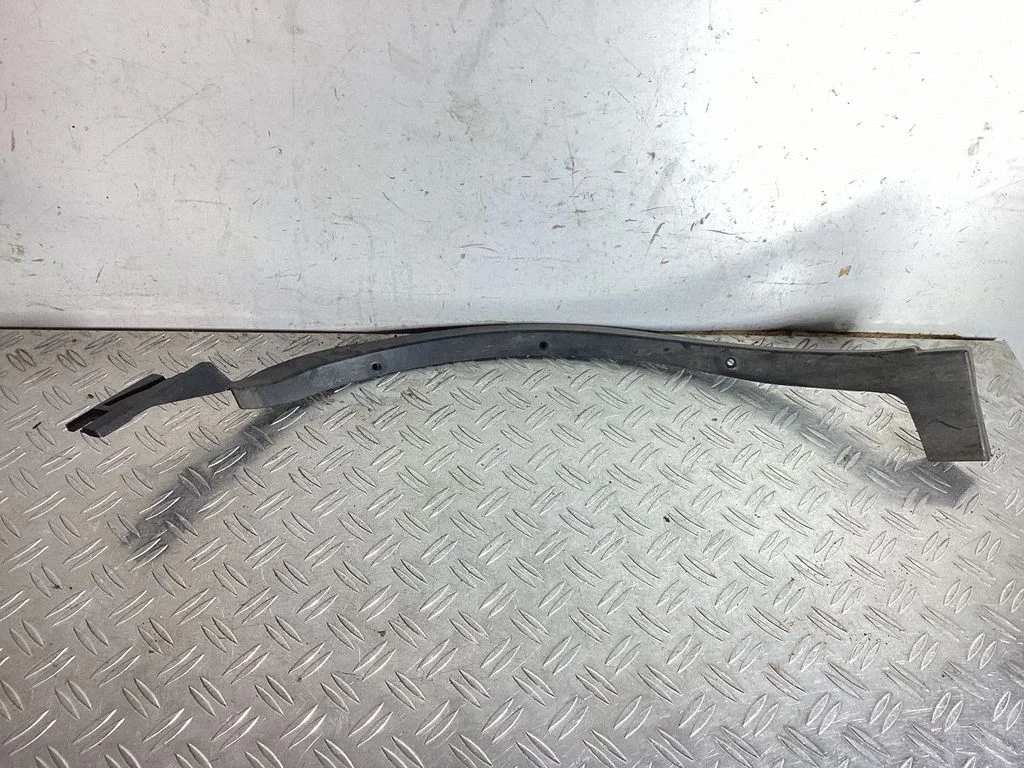 Rear fender molding trim – Lexus RX 450H (2016-)