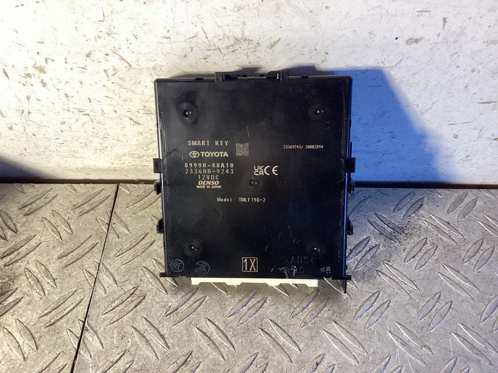 Keyless (KESSY) go control unit/module – Lexus RX 450H (2016-)