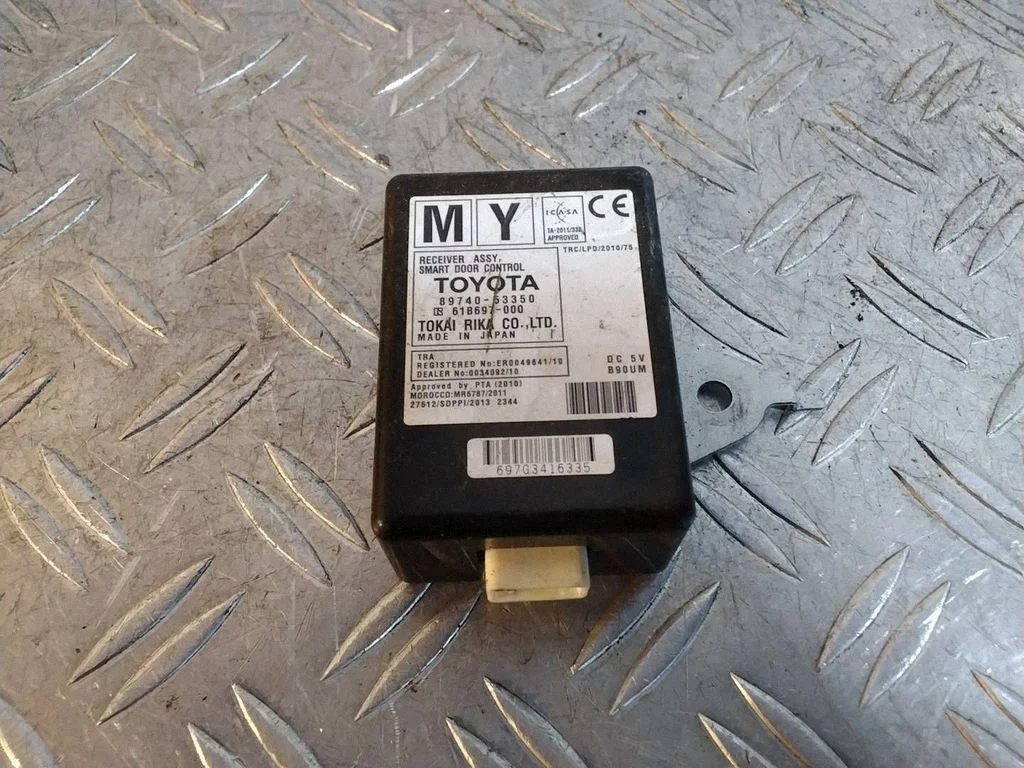 Keyless (KESSY) go control unit/module – Lexus IS III XE30 (2013-2020)