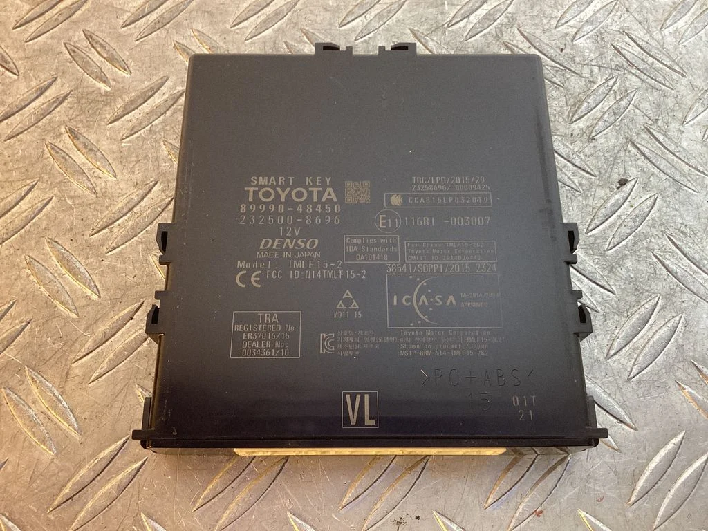 Keyless (KESSY) go control unit/module – Lexus RX 450H (2016-)