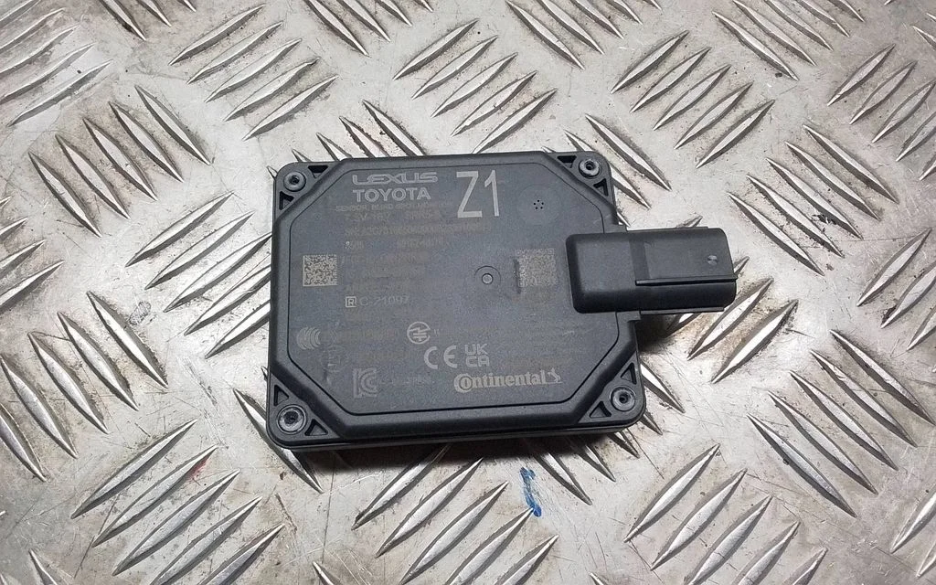 Blind spot module – Lexus RX 450H (2016-)