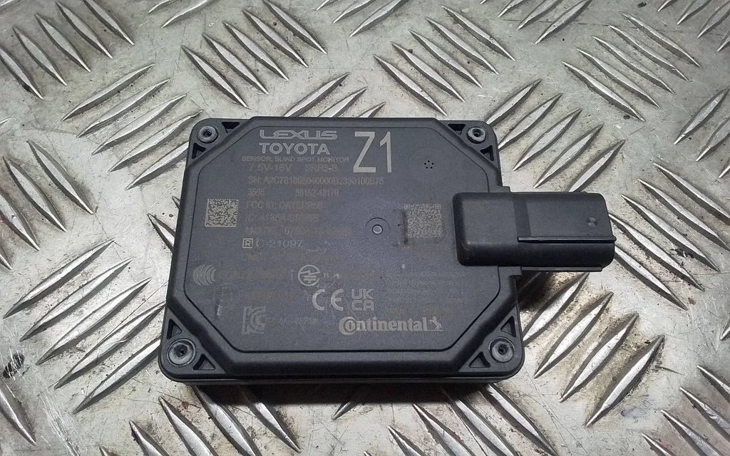 Blind spot module – Lexus RX 450H (2016-)