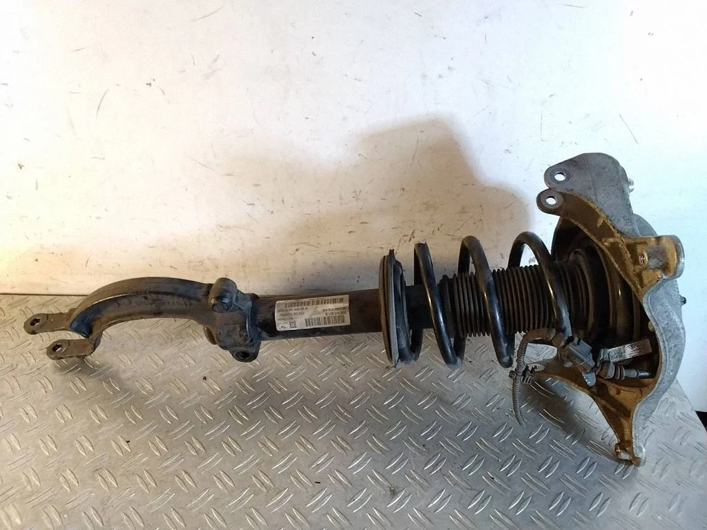 Front shock absorber with coil spring – Porsche Macan (95B) (2019-)