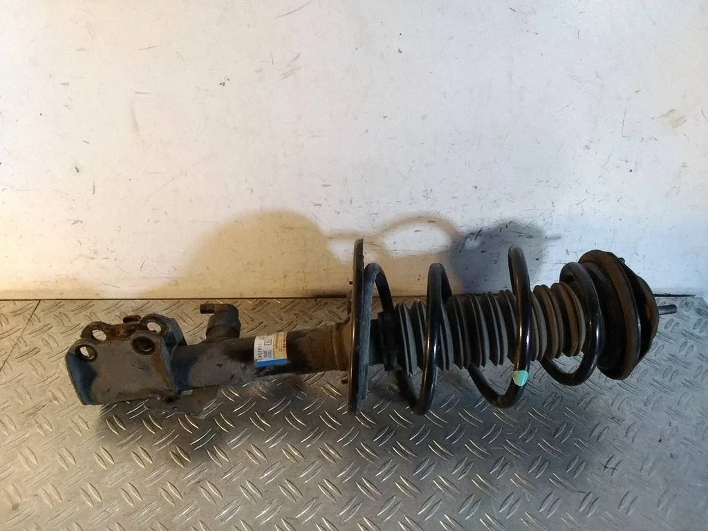 Front shock absorber with coil spring – Lexus RX 450H (2016-)