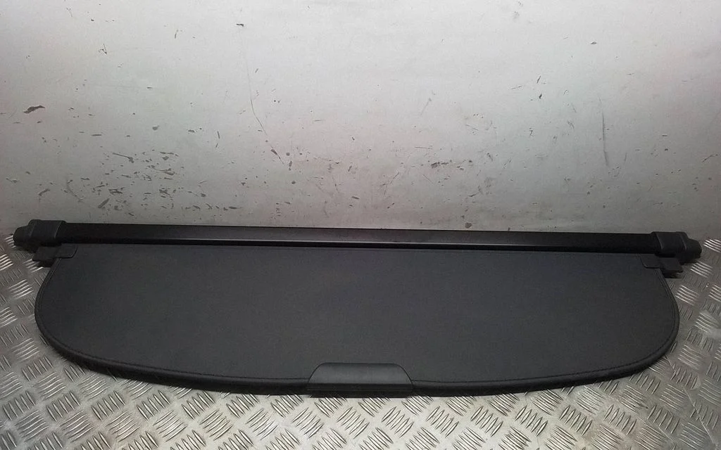 Loading door sun blind/shade – Lexus RX 450H (2016-)