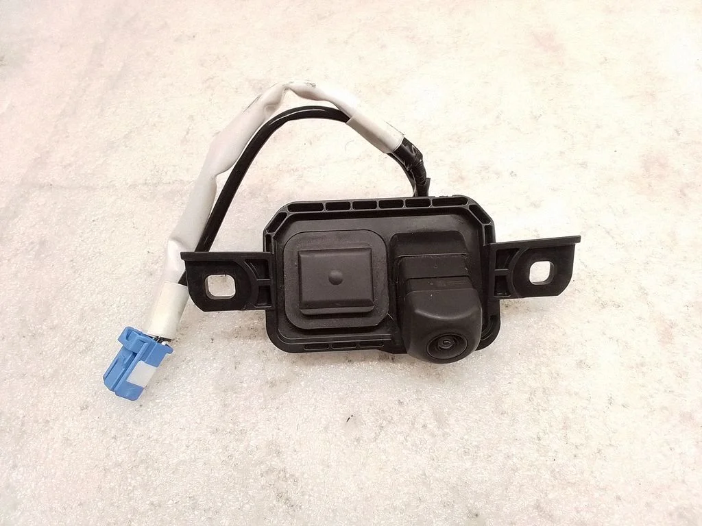 Rear bumper camera – Toyota Tacoma III (2015-)