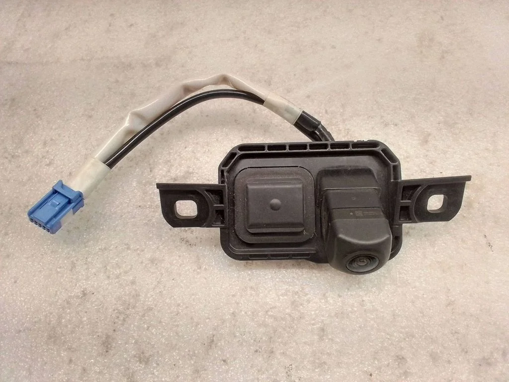 Rear bumper camera – Toyota Tacoma III (2015-)