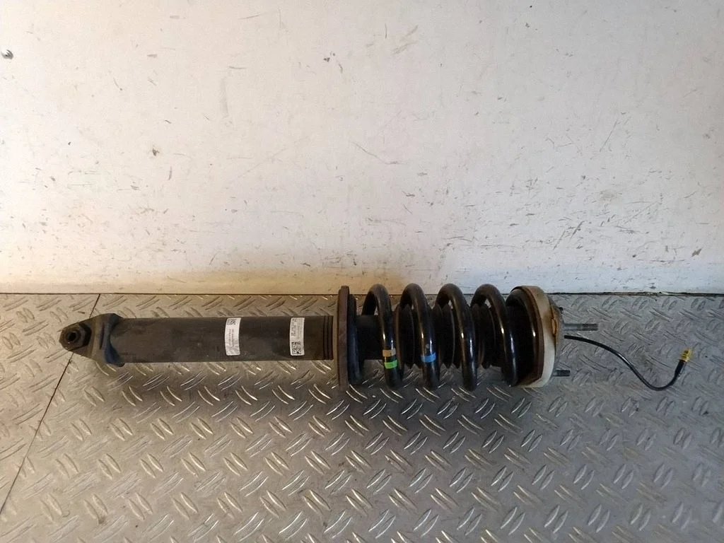 Rear shock absorber with coil spring – Porsche 911 991 (2011-2019)
