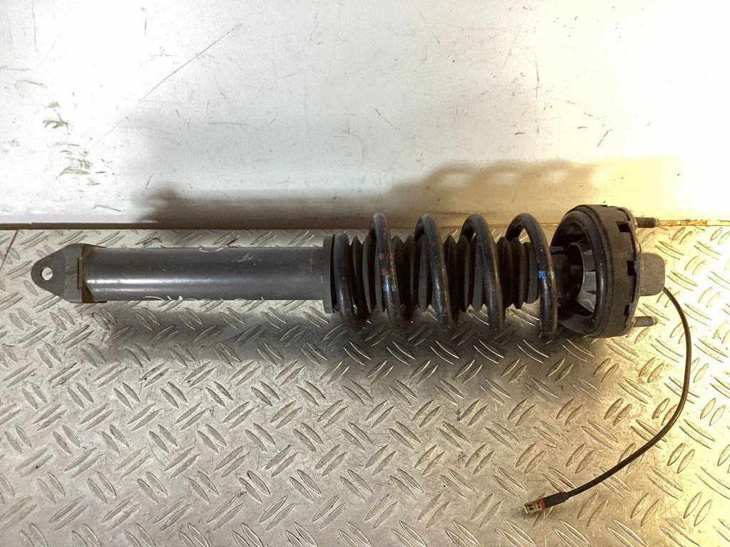 Rear shock absorber with coil spring – Porsche 911 997 (2004-2013)