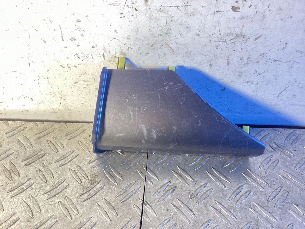 Panel trim – Toyota RAV 4 (XA40) (2012-2018)