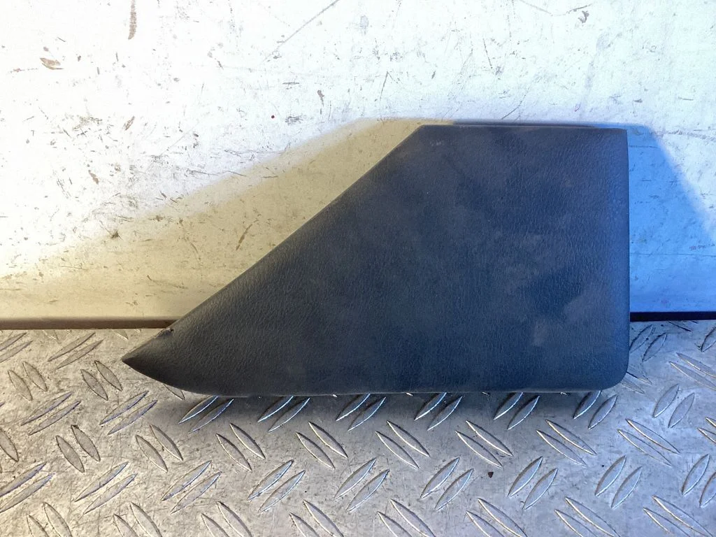 Panel trim – Toyota Land Cruiser (J150) (2009-)