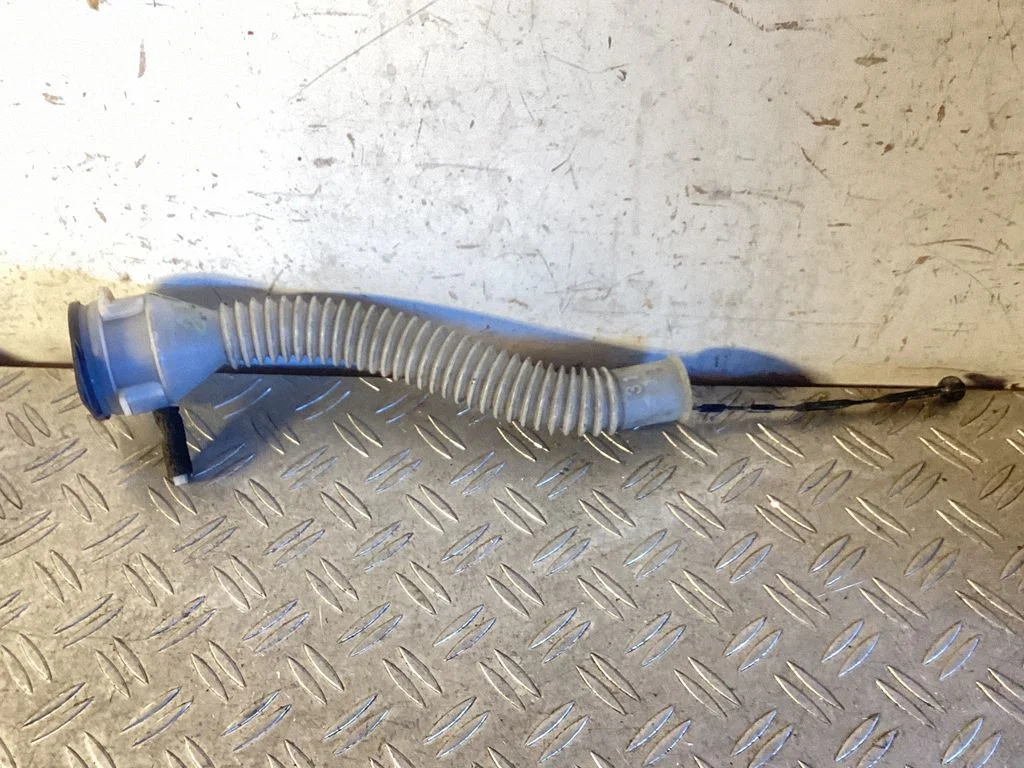 Window washer liquid tank fill tube – Toyota Land Cruiser (J150) (2009-)