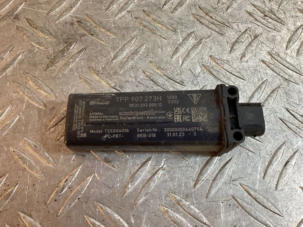 Tire pressure control unit – Porsche Macan (95B) (2019-)