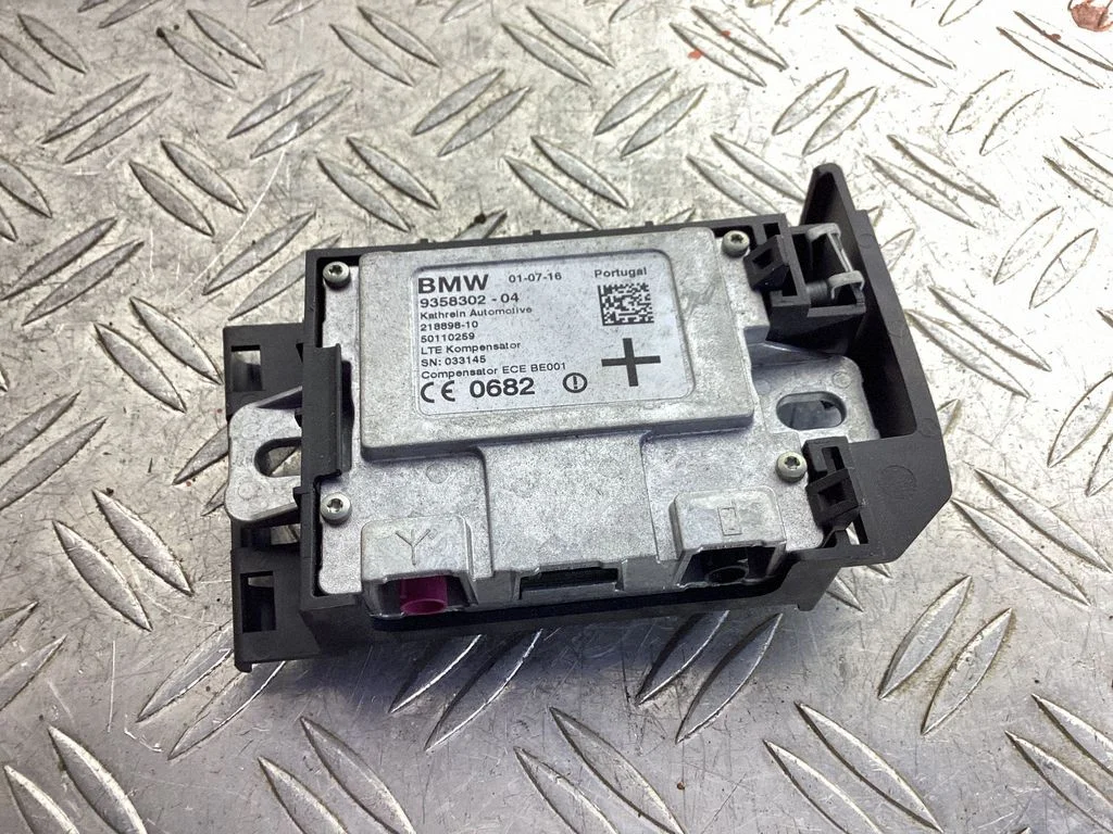 Antenna control unit – BMW 6 Series F06 Gran coupe (2012-2018)