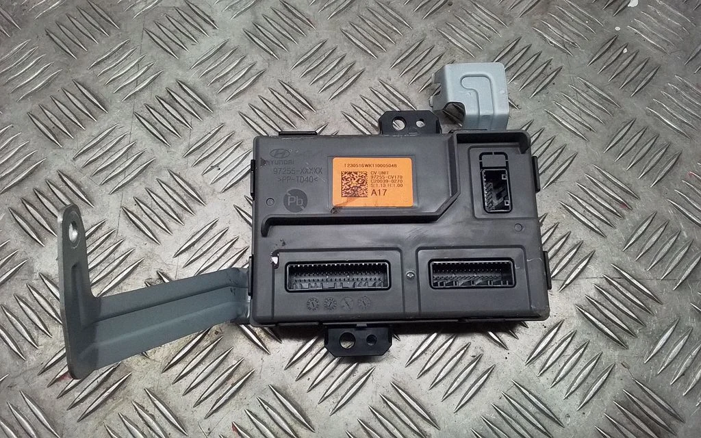 Air conditioning/heating control unit 97255CV170