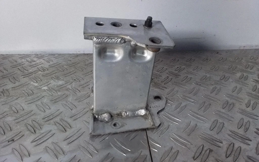 Rear beam