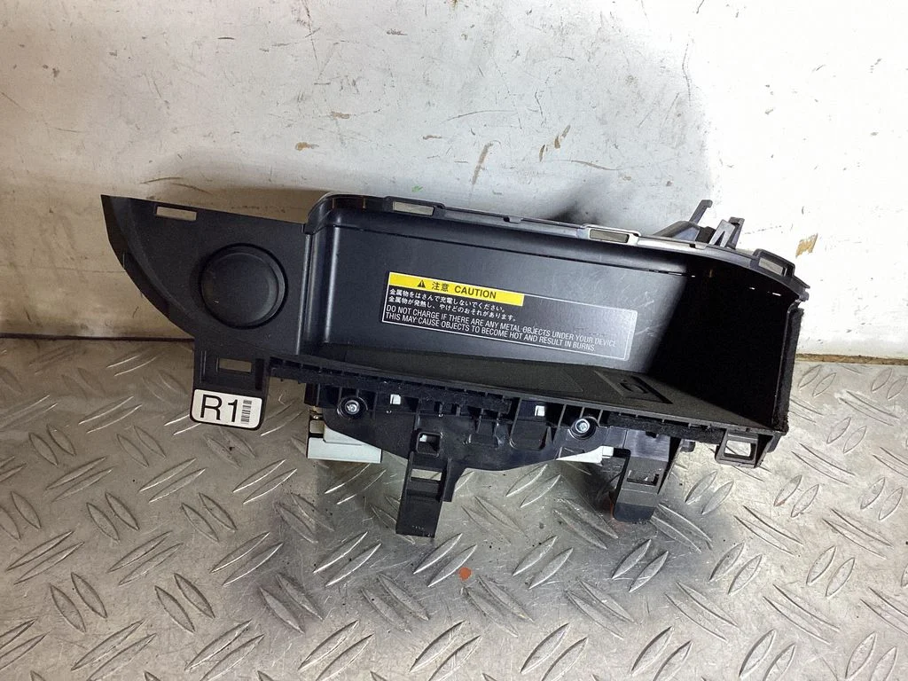 Wireless charging module – Lexus RX 450H (2016-)