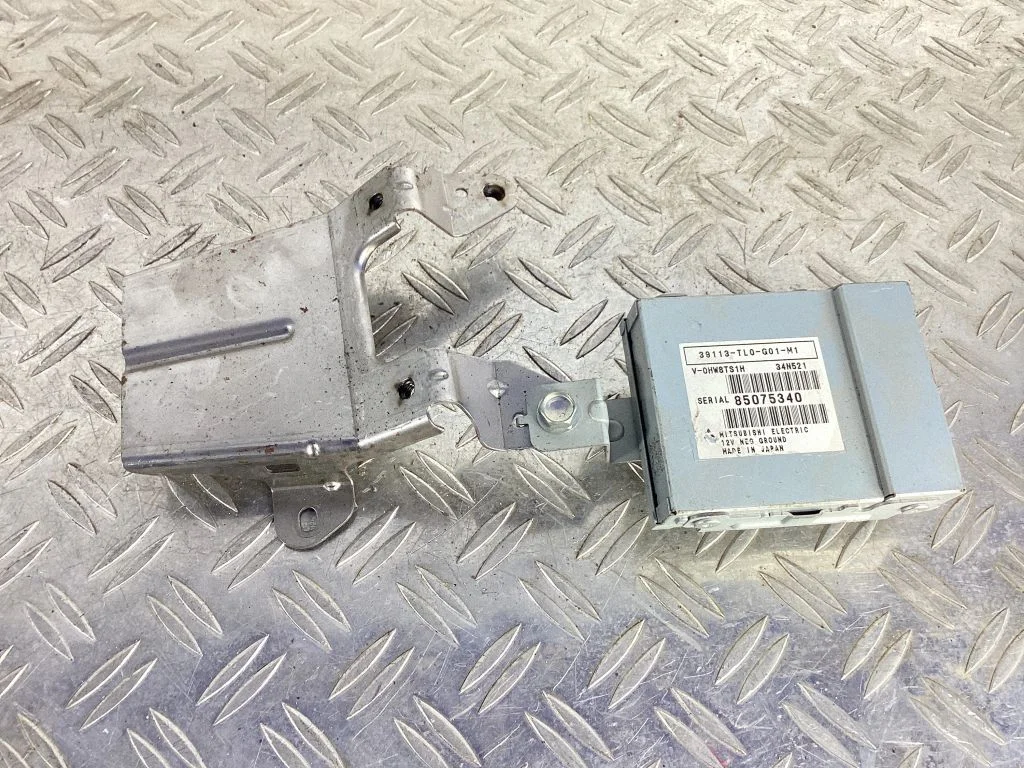 USB control unit – Honda Accord (2008-2016)