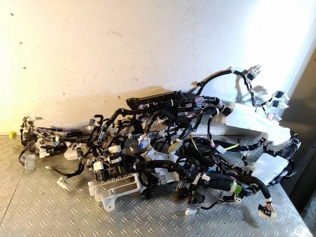 Panel wiring – Lexus RX 450H (2016-)