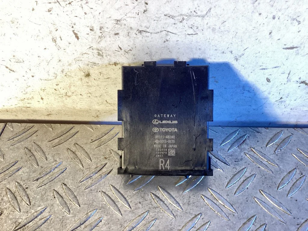 Gateway juhtmoodul – Lexus RX 450H (2016-)