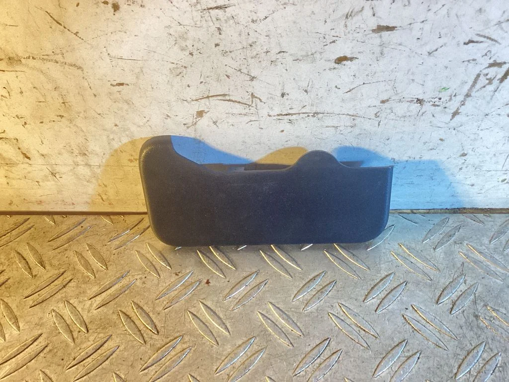 Seat trim – Land Rover Range Rover Sport L320 (2005-2013)