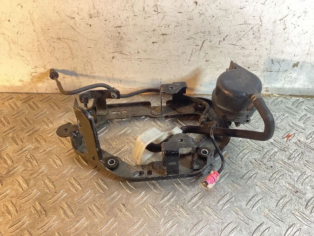 Pneumatic air compressor holding bracket – Lexus RX III (2008-2015)