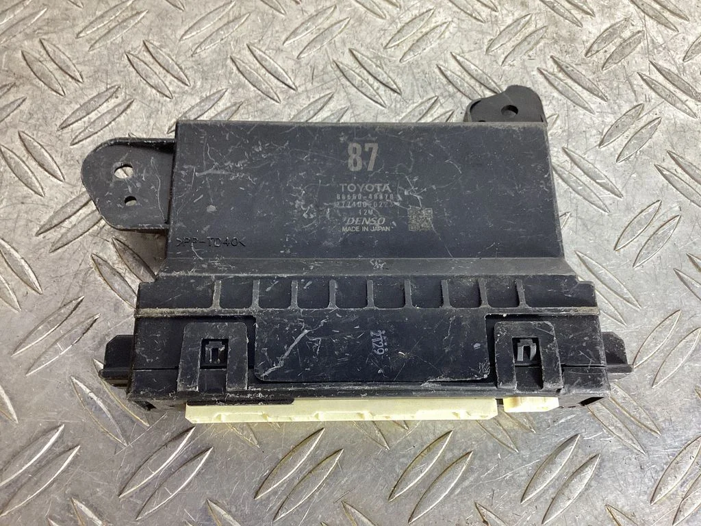 Air conditioner control unit module – Lexus RX 450H (2016-)