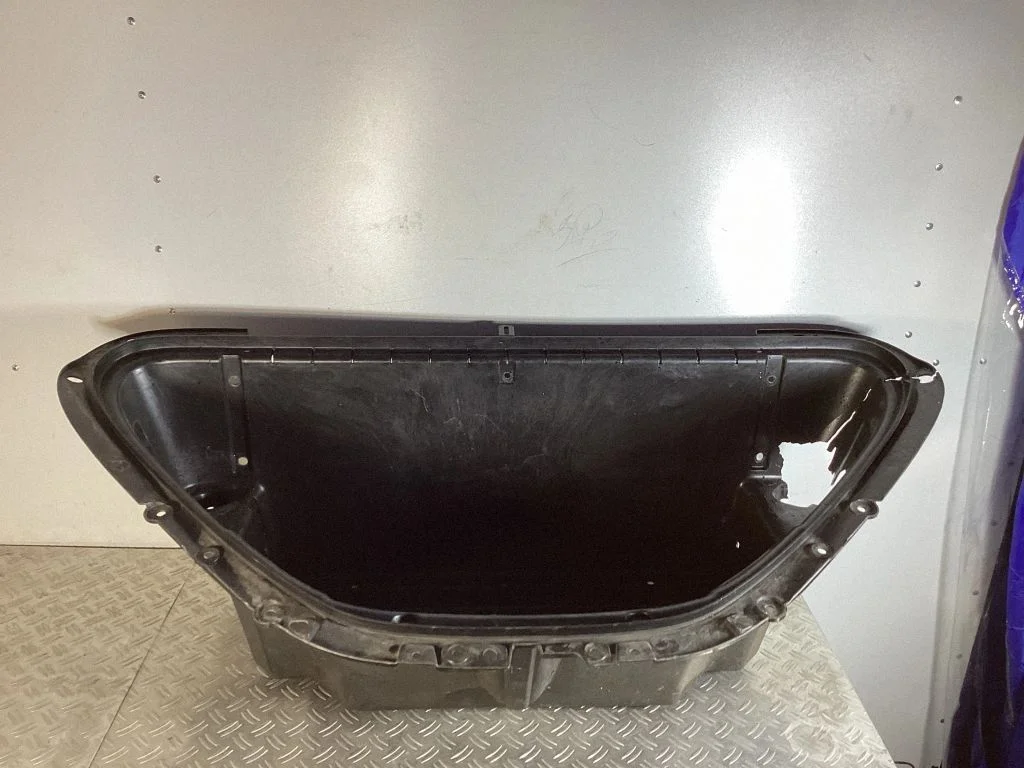 Front trunk storage compartment – Tesla Model S (2012-)