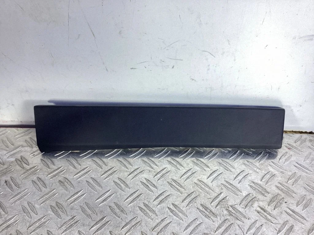 Front trunk storage compartment trim – Tesla Model S (2012-)