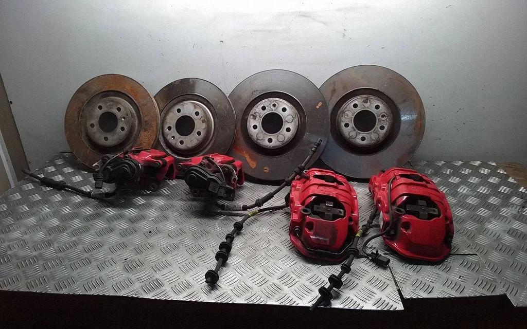 Brake discs and calipers set – Porsche Macan (95B) (2019-)