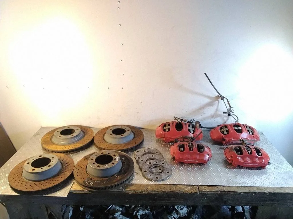 Brake discs and calipers set – Porsche 911 991 (2011-2019)