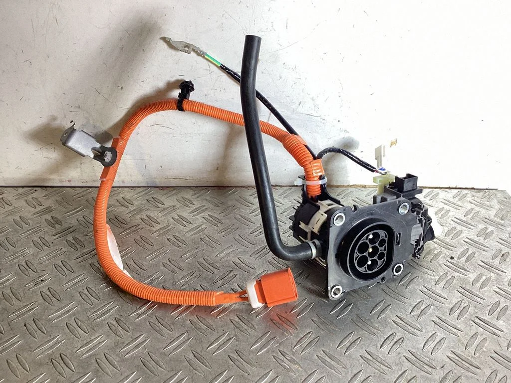 Elektriauto laadimispesa – Lexus NX (2021-)