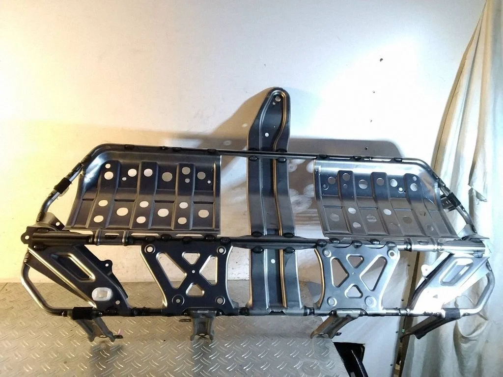 Seat frame – Lexus RX 450H (2016-)