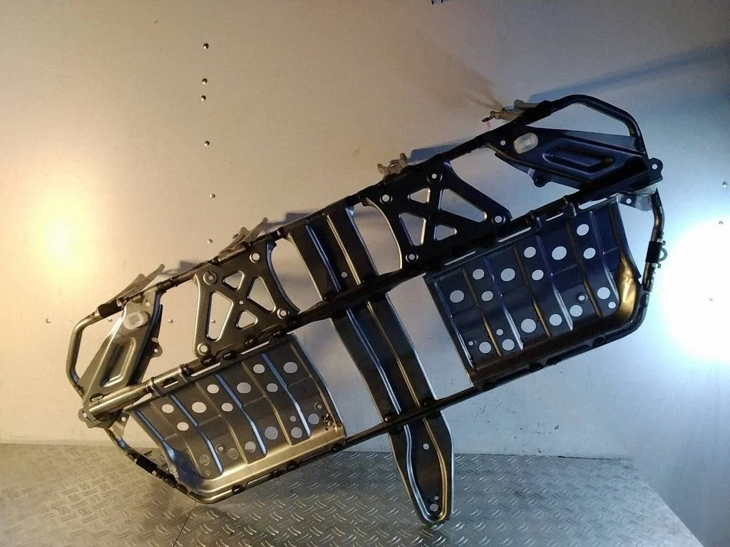 Seat frame – Lexus RX 450H (2016-)