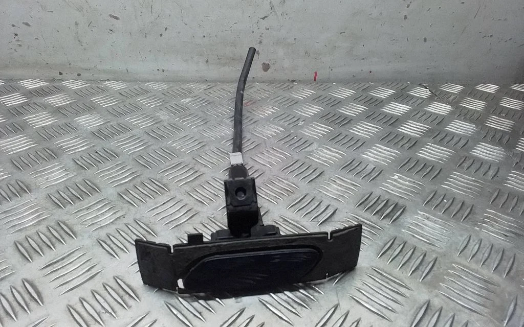 Headlight washer nozzle holder – Lexus RX 450H (2016-)