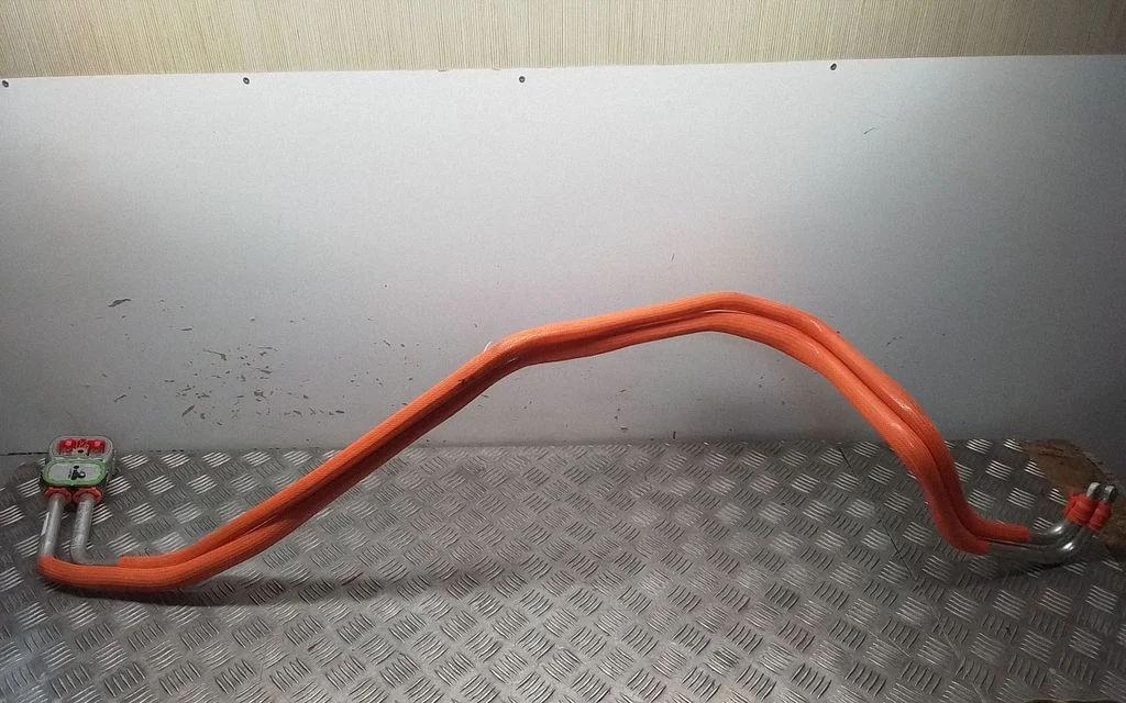 Kõrgepingekaabel – Tesla Model 3 (2017-)