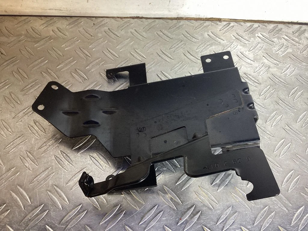 Engine control unit holder – Porsche Cayenne (92A) (2010-2017)