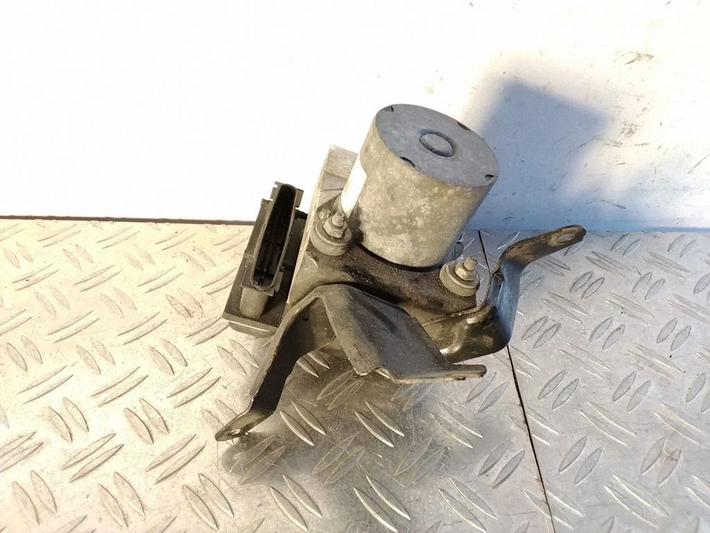 ABS-plokk – Honda CR-V (2007-2012)