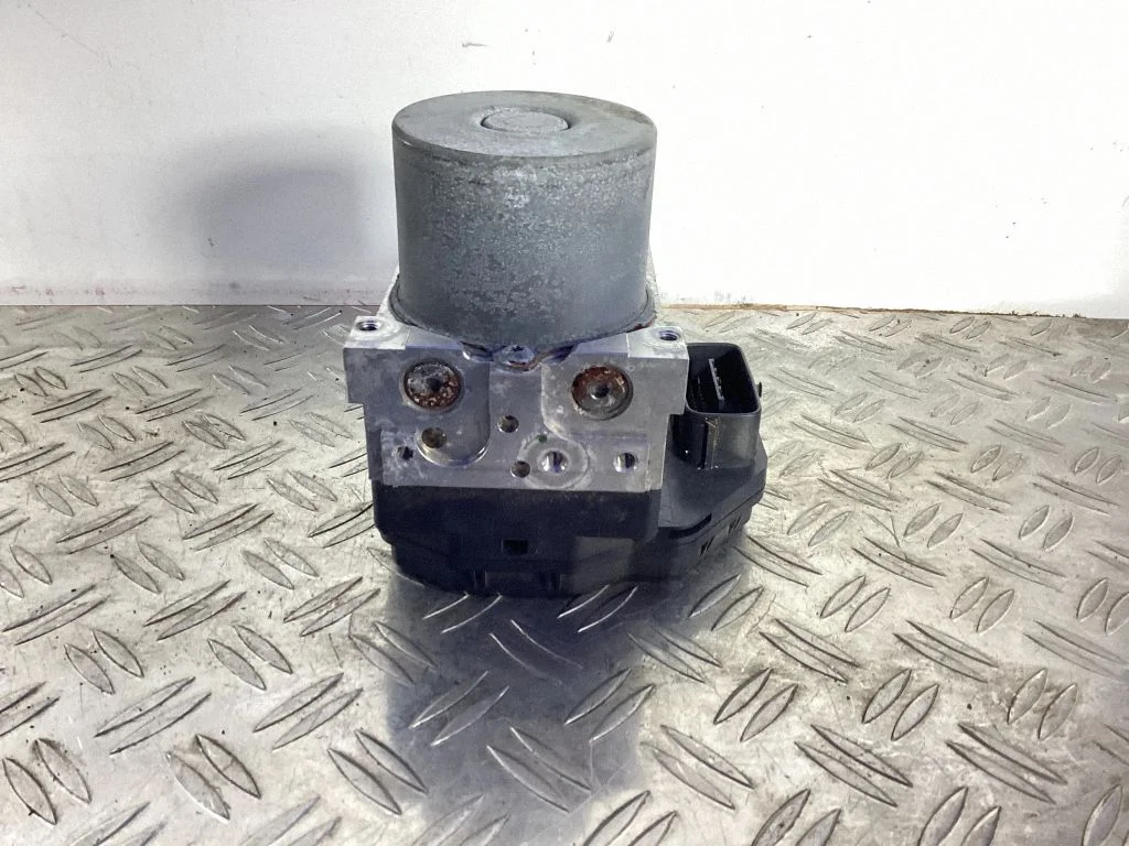 ABS-plokk – Lexus RX III (2008-2015)