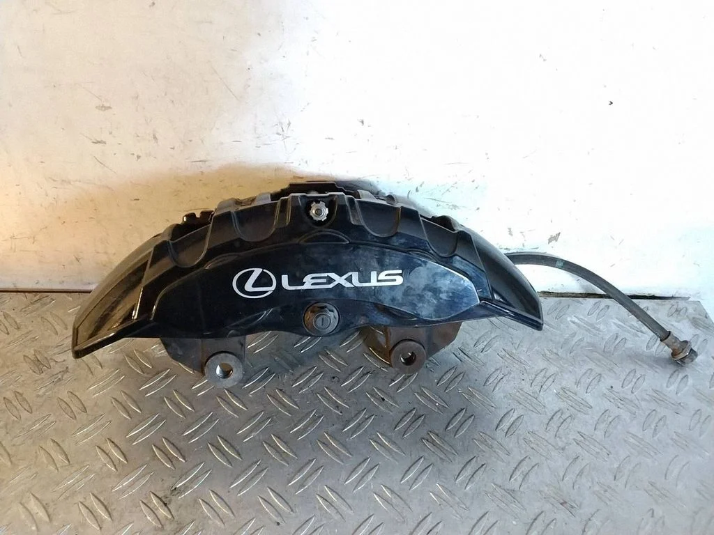 Zacisk hamulcowy przedni – Lexus RX 450H (2016-)