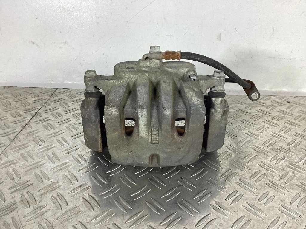 Zacisk hamulcowy przedni – Lexus RX III (2008-2015)