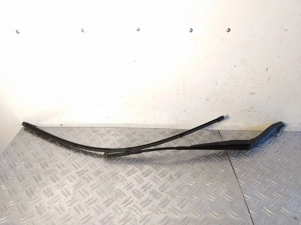 Front wiper blade arm – Mercedes-Benz GLK-Class (X204) (2008-2016)