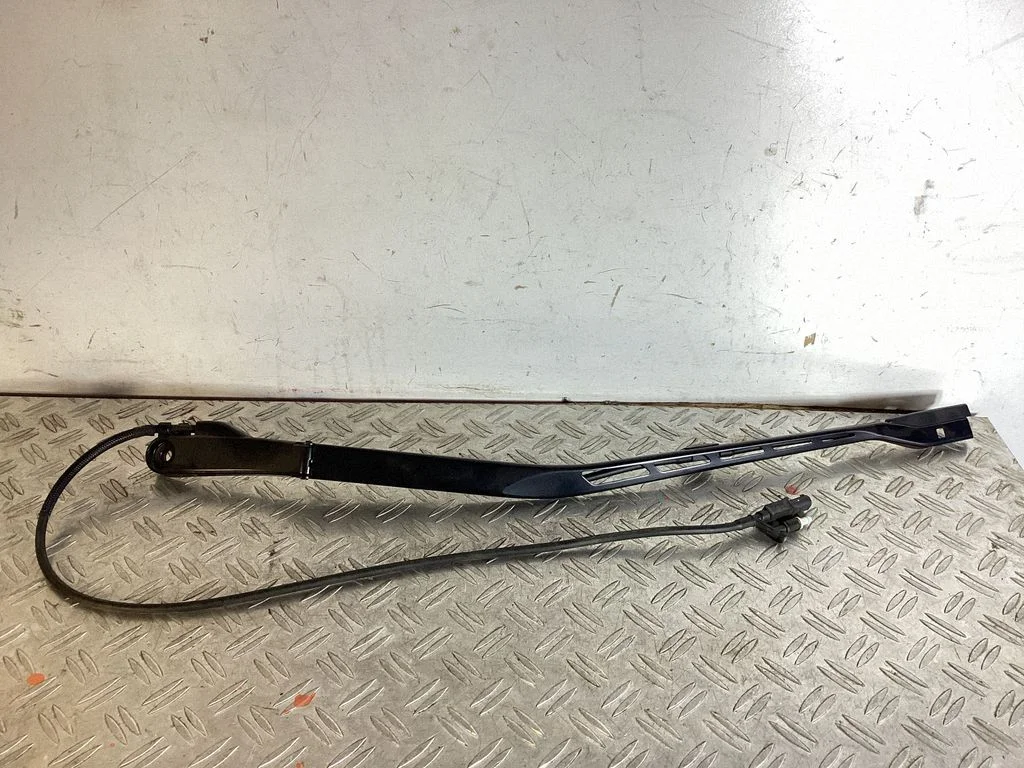 Front wiper blade arm 97036203