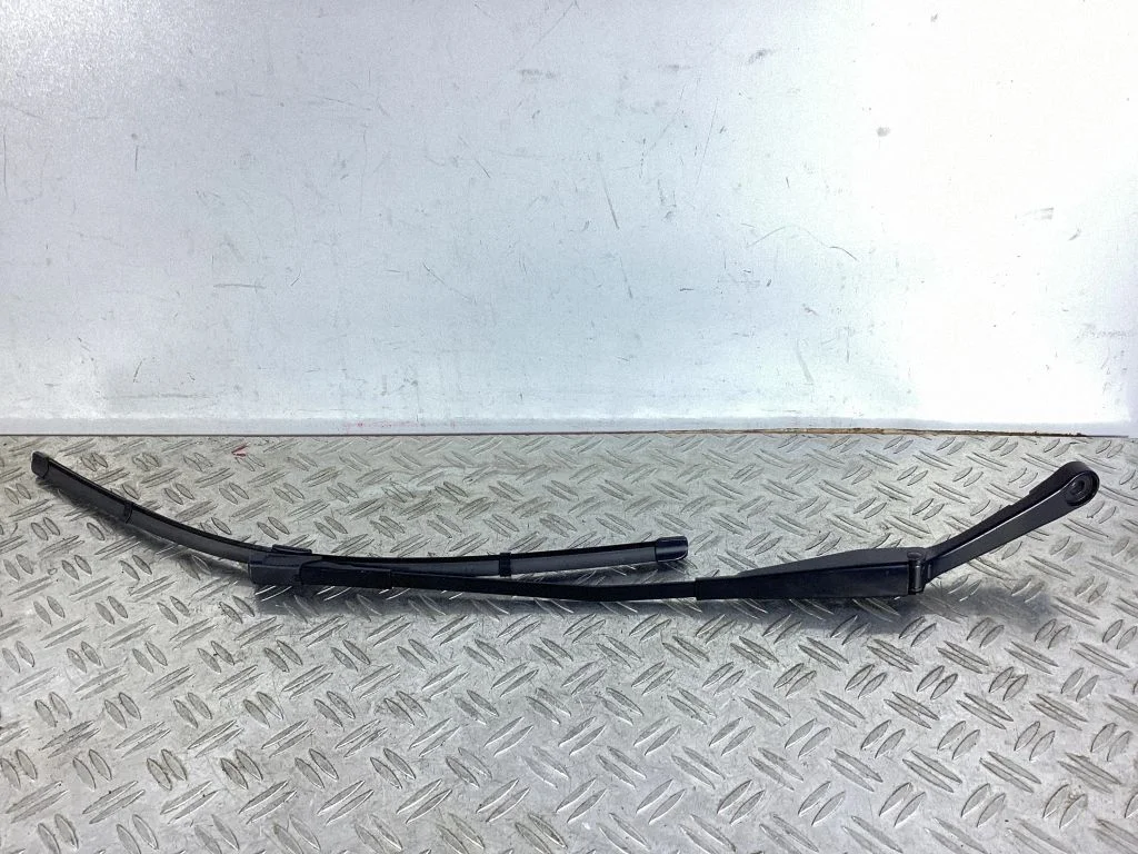 Front wiper blade arm – Mercedes-Benz GLC-Class C253 (2016-)
