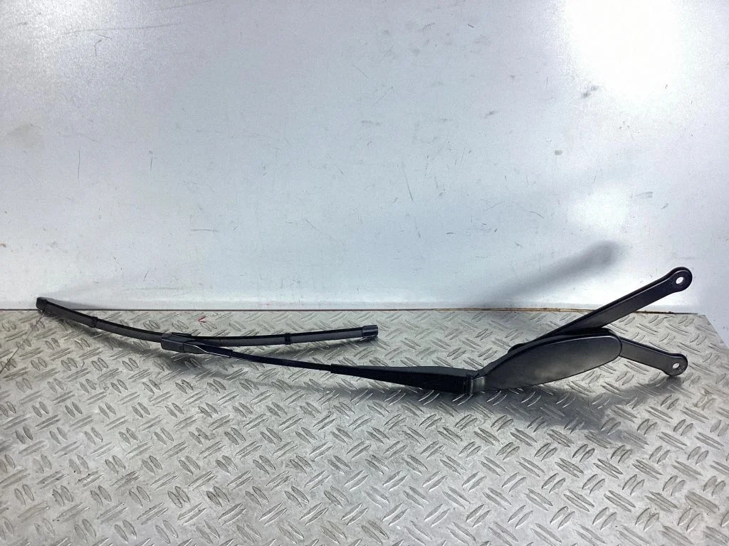 Front wiper blade arm – Mercedes-Benz GLC-Class C253 (2016-)