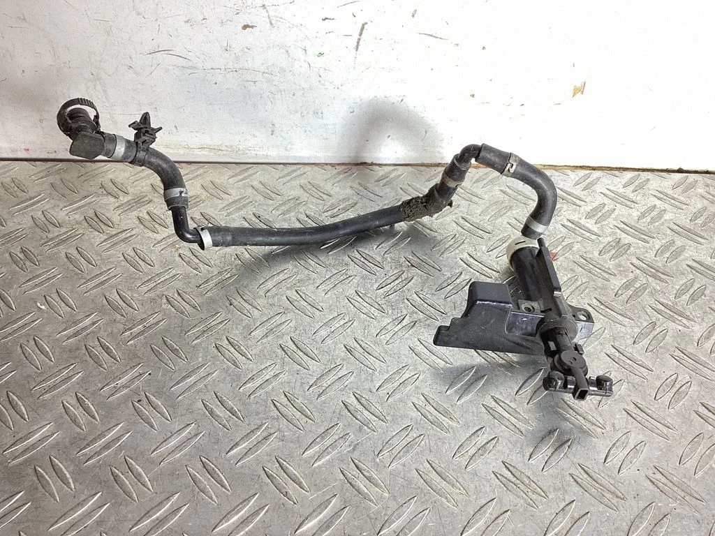 Headlight washer spray nozzle 20953