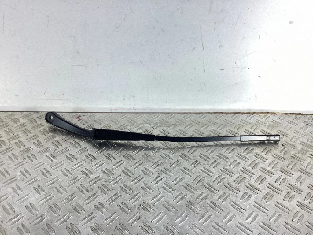 Front wiper blade arm – Mercedes-Benz GLC-Class C253 (2016-)