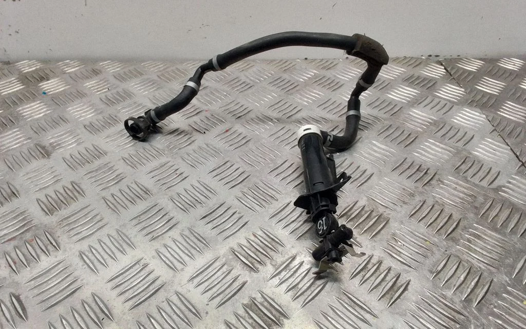 Headlight washer spray nozzle